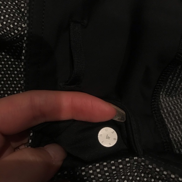 Lululemon Cadence Crusher Running Tight - Picture 6 of 6